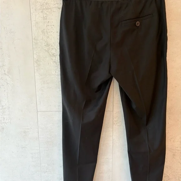 Brunello Cucinelli Black Ankle Cropped Pants Tailored Elegance